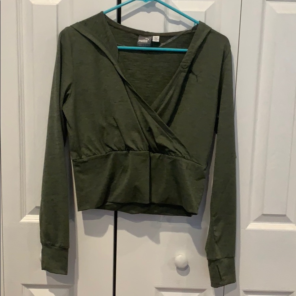 Puma shirt- like new